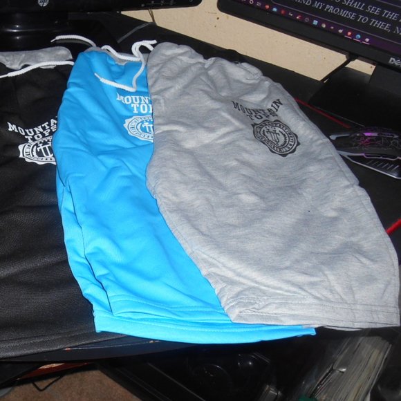 knit shorts - Picture 3 of 6